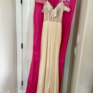 Sherri Hill Cream Prom Dress